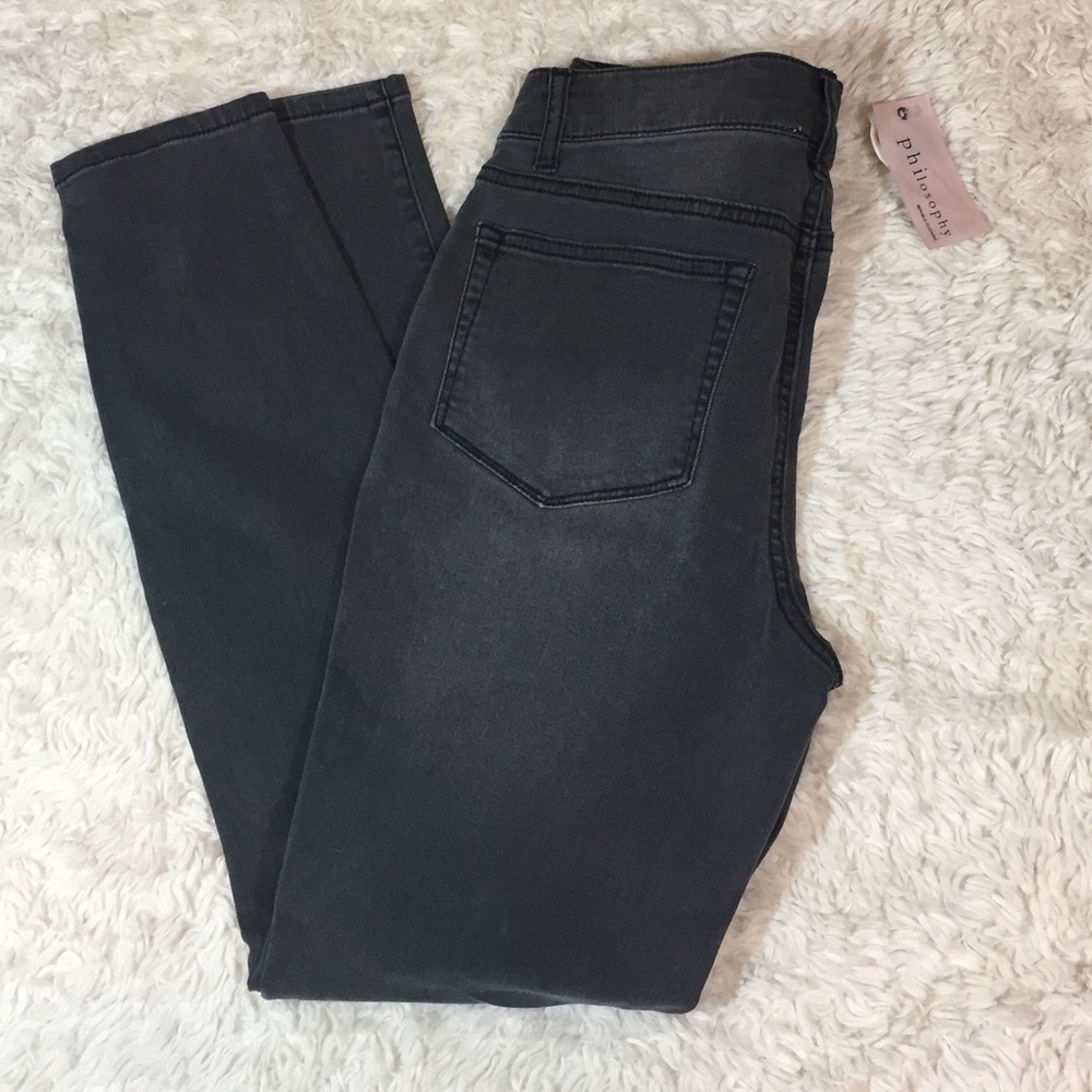 Philosophy Skinny Jeans - Picture 4 of 5